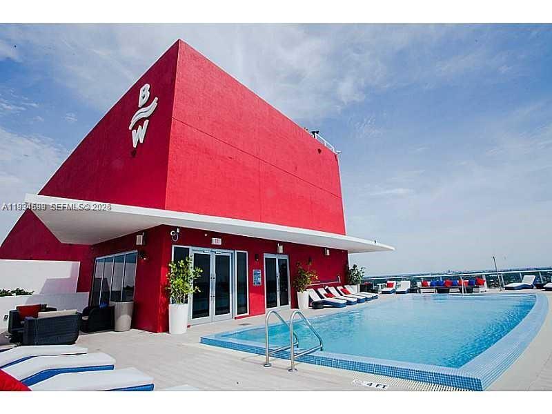 BEACHWALK CONDOMINIUM - Residential