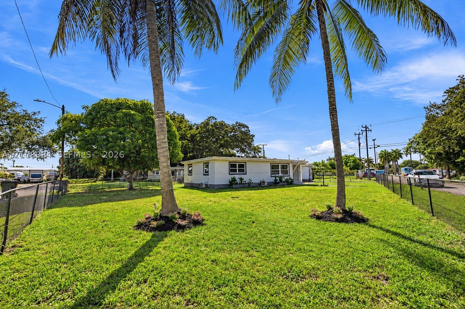 5201 SW 28th Ter