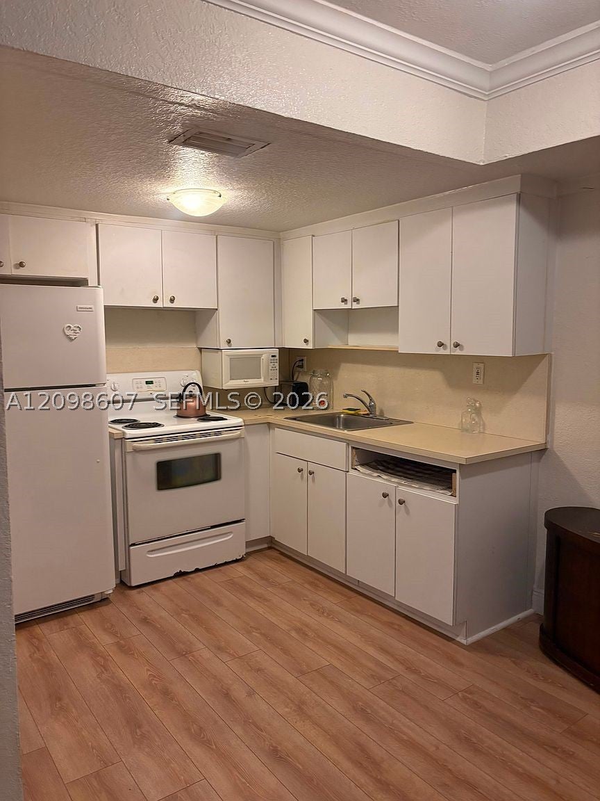 636 NE 63rd St 5
