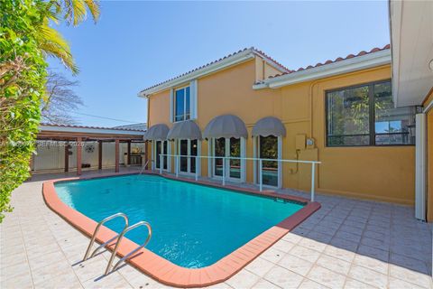 7941 SW 18th Ter Miami FL 33155