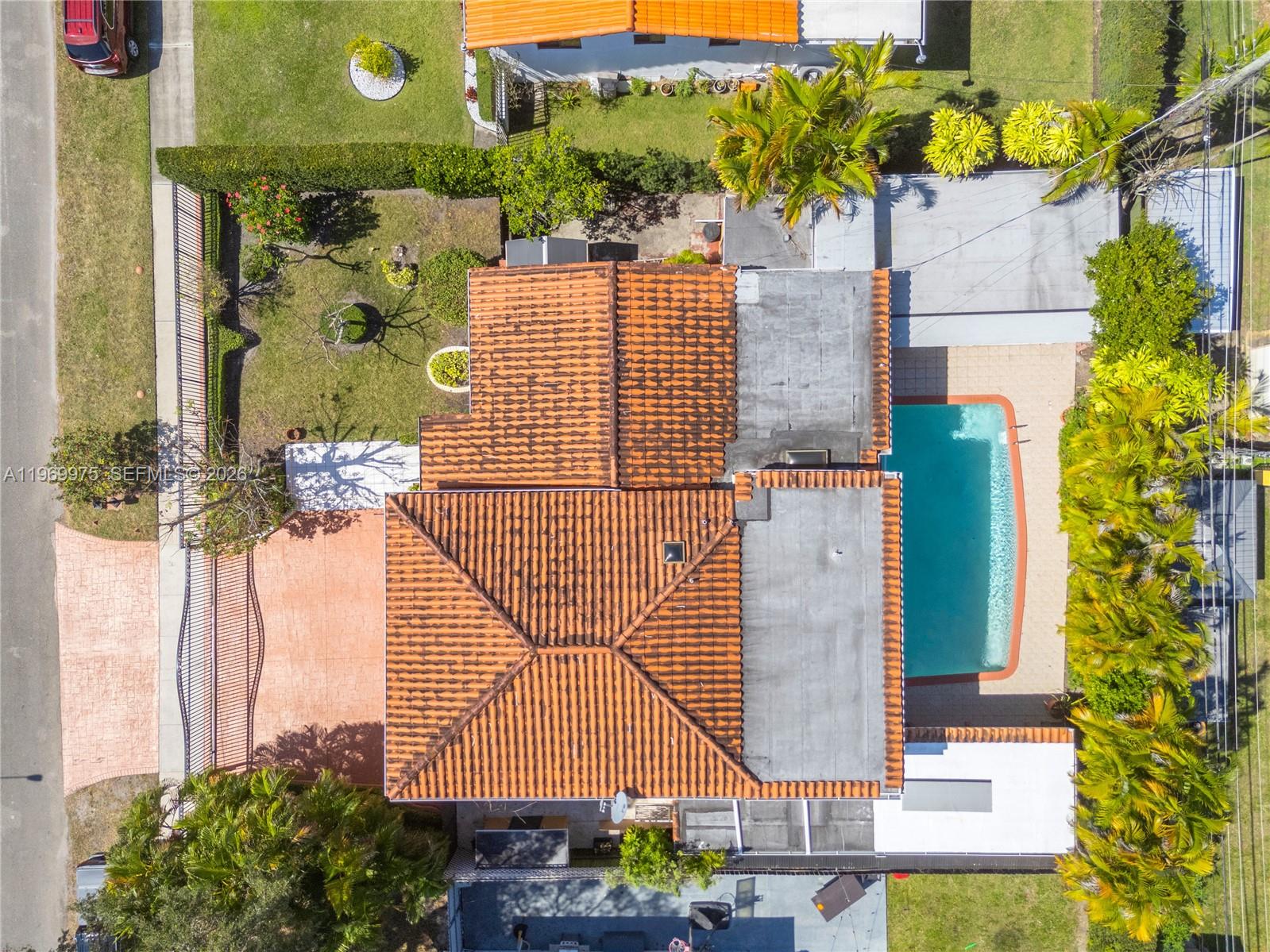 MIRACLE MANOR 1ST ADDN - Residential