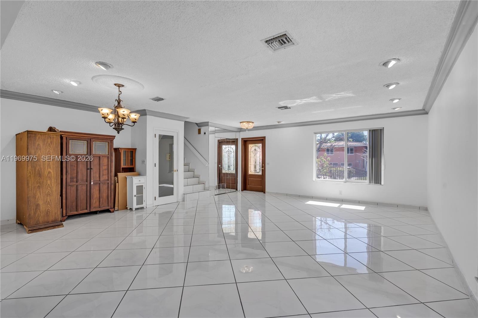 MIRACLE MANOR 1ST ADDN - Residential