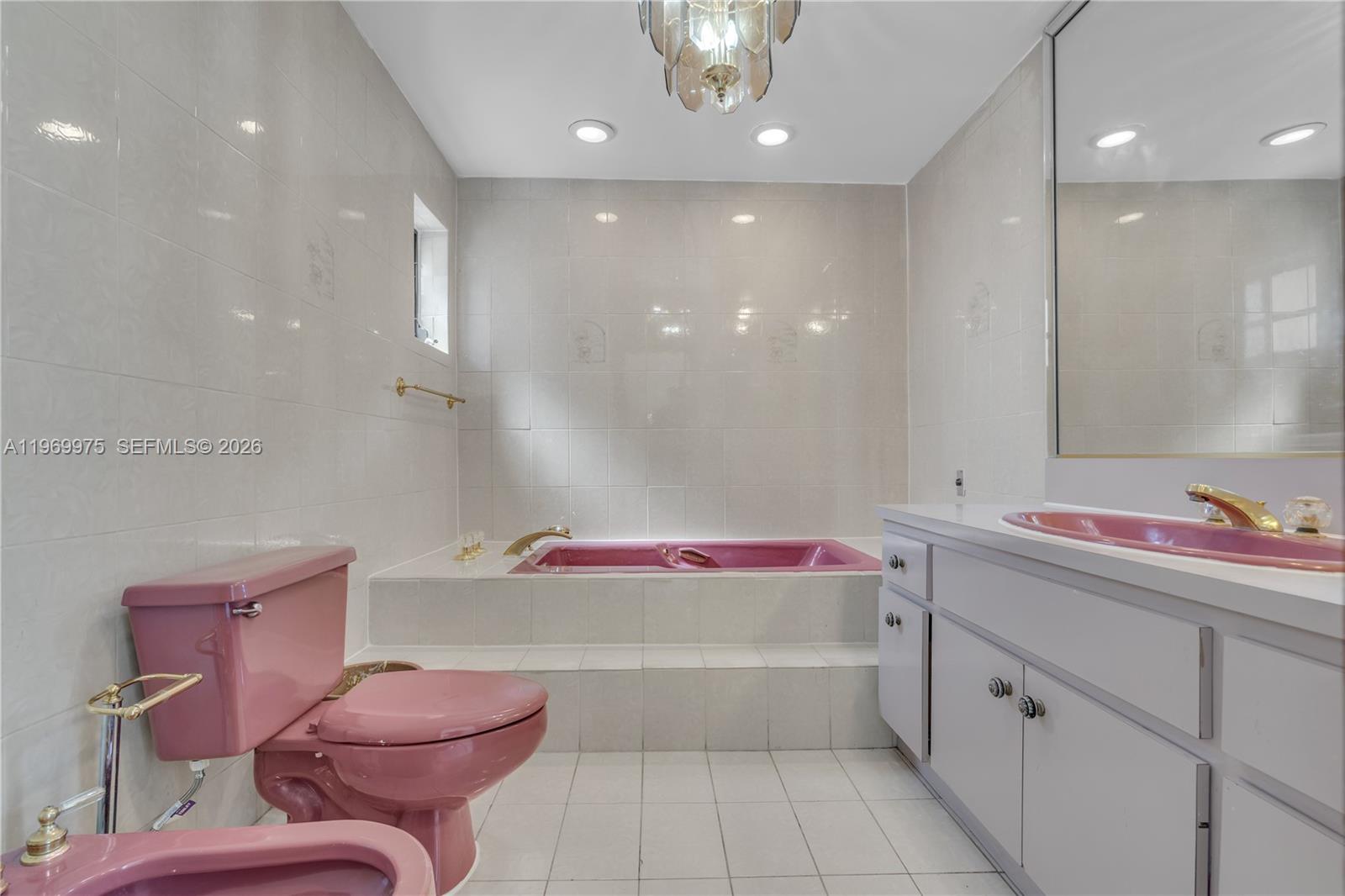 MIRACLE MANOR 1ST ADDN - Residential