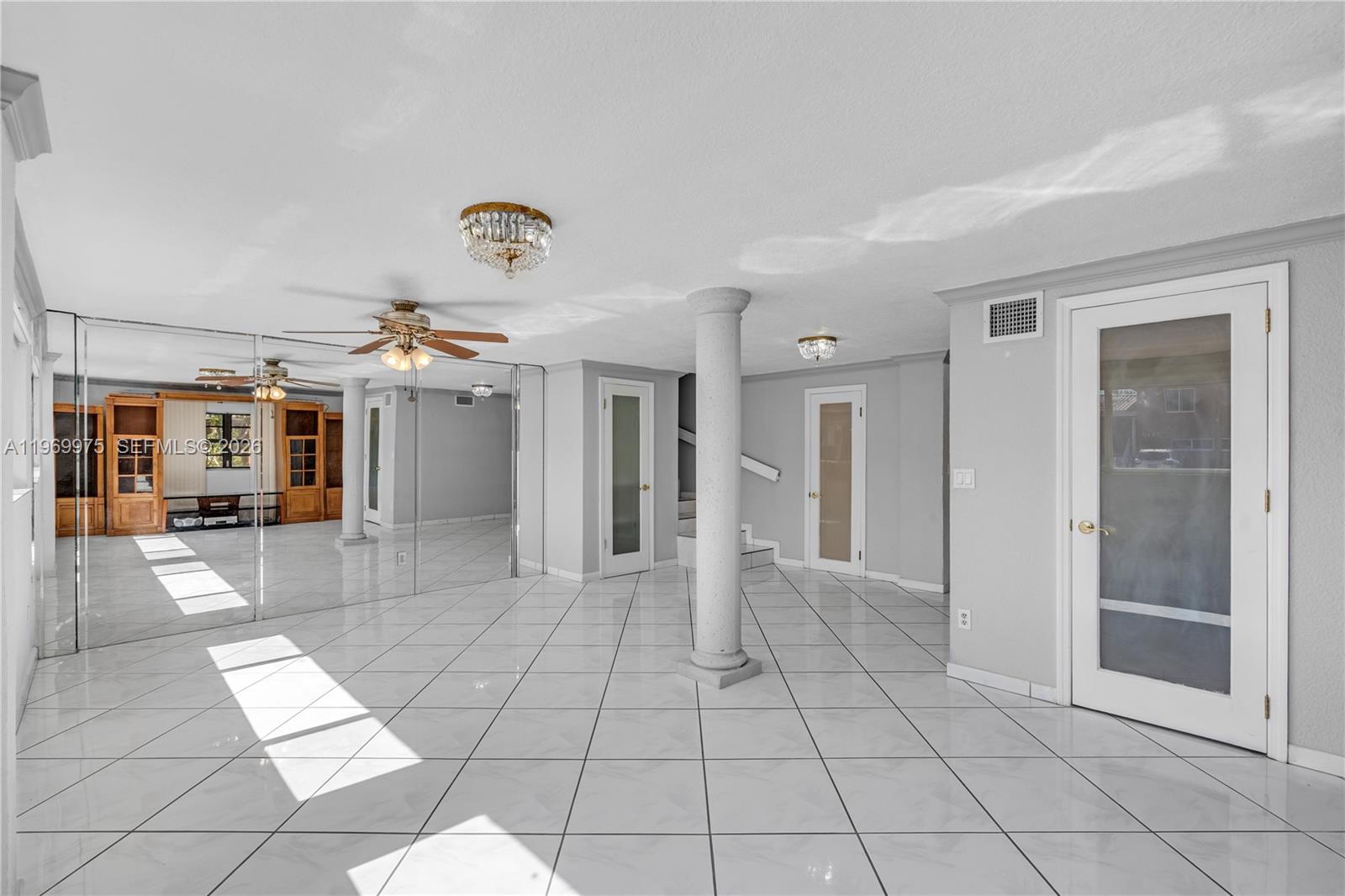 MIRACLE MANOR 1ST ADDN - Residential