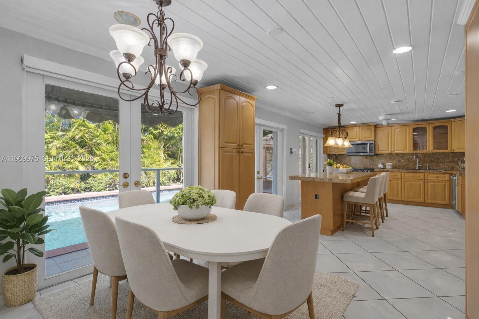 MIRACLE MANOR 1ST ADDN - Residential