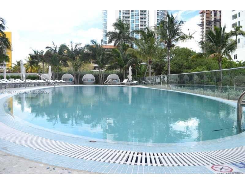 ICON BAY CONDO - Residential Lease