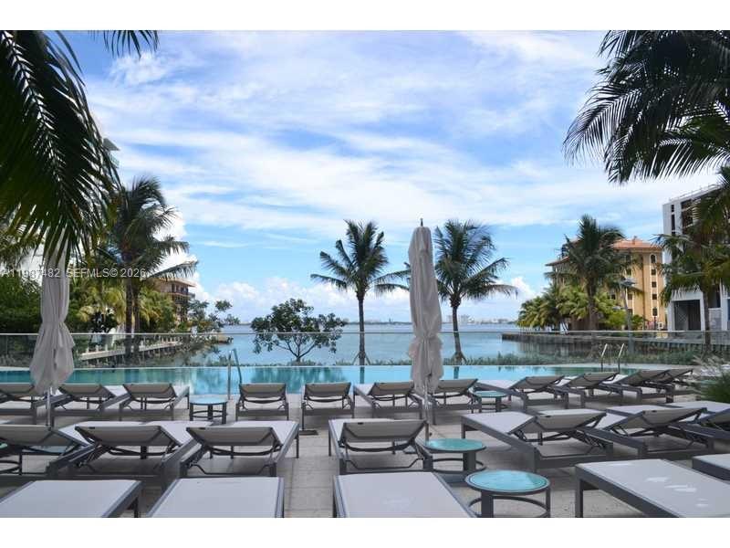 ICON BAY CONDO - Residential Lease