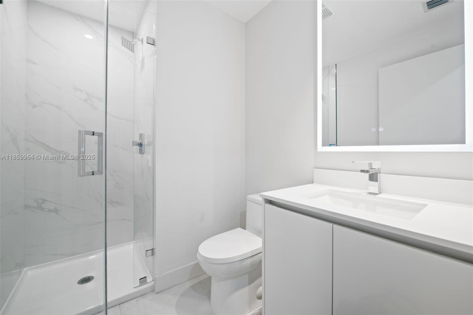 ARIA RESERVE - Residential Lease