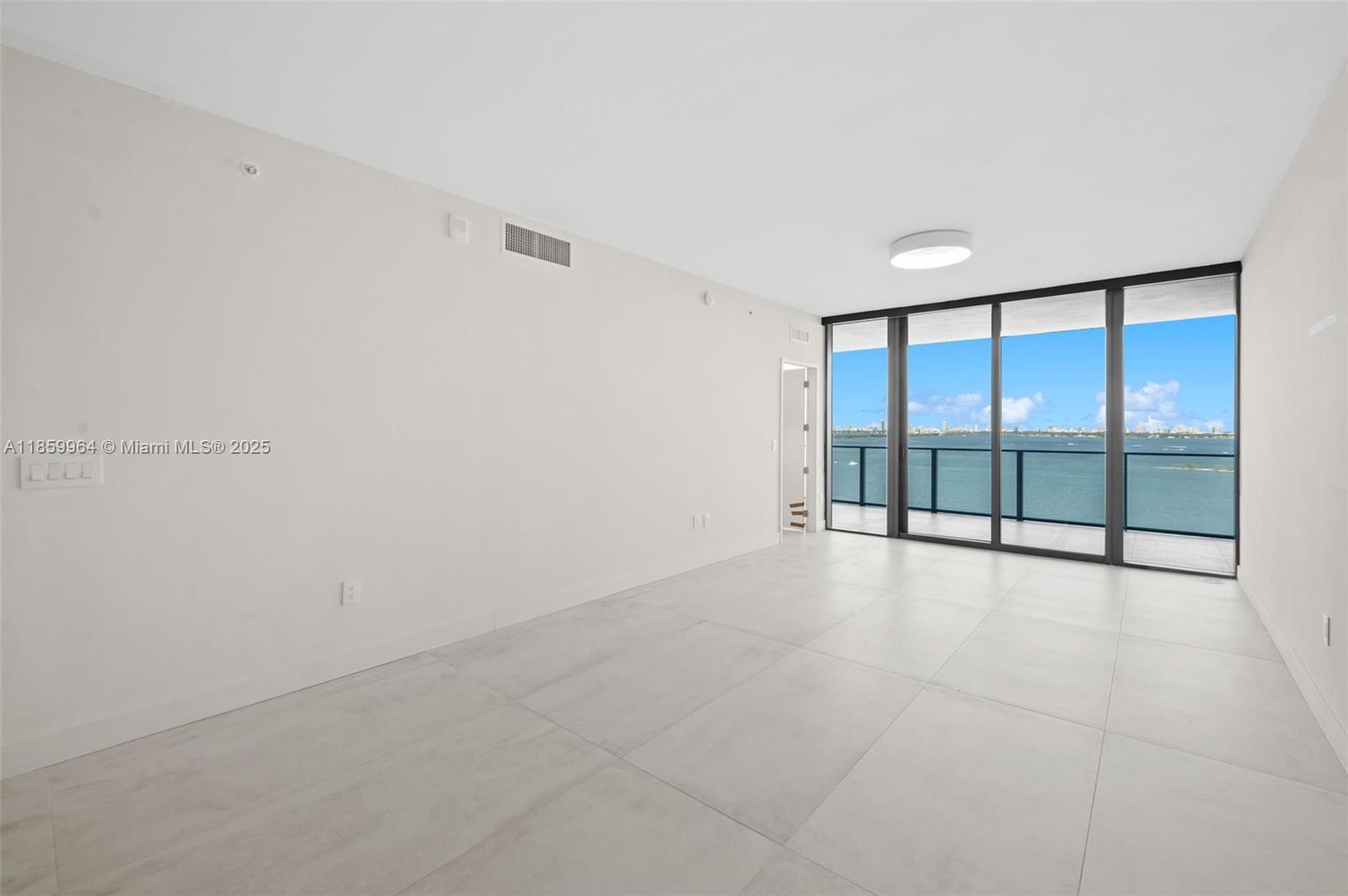 ARIA RESERVE - Residential Lease