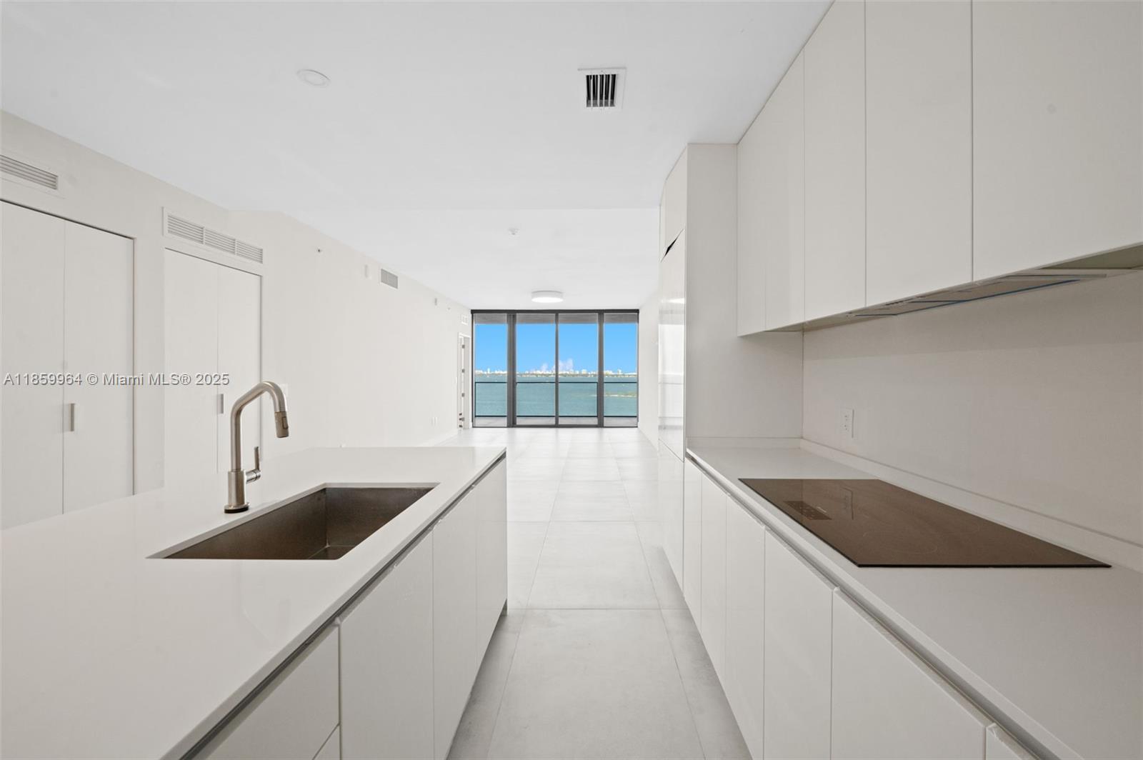 ARIA RESERVE - Residential Lease