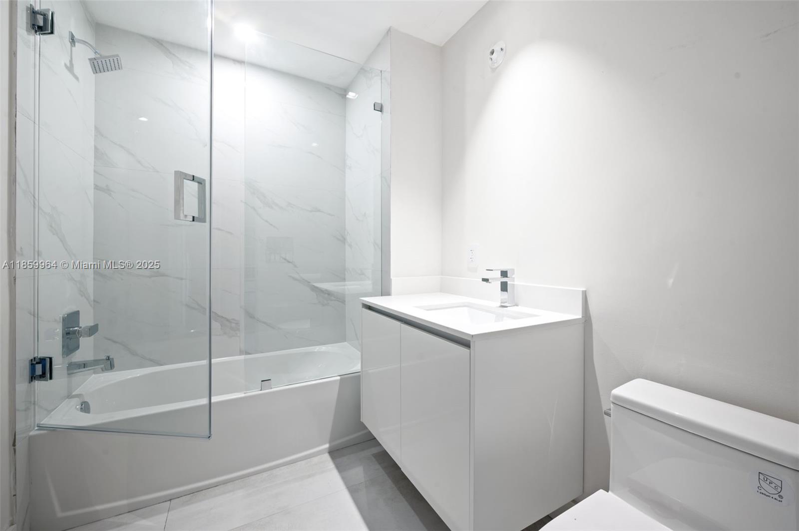 ARIA RESERVE - Residential Lease