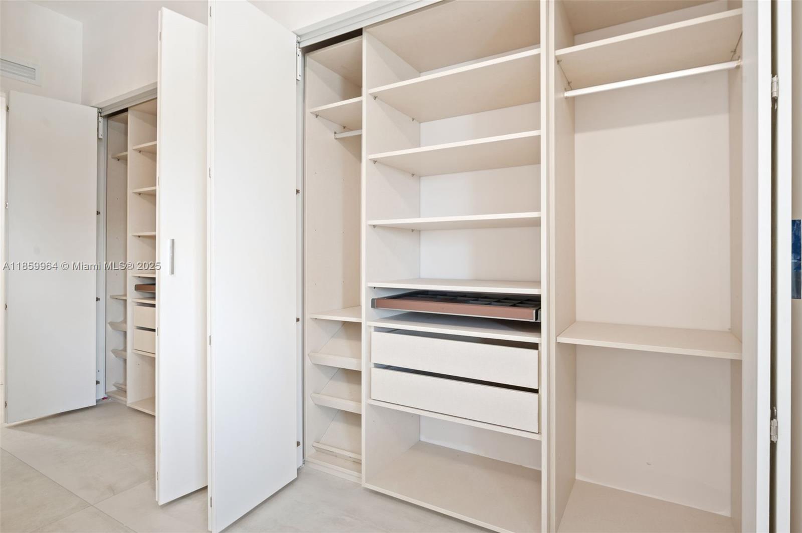 ARIA RESERVE - Residential Lease