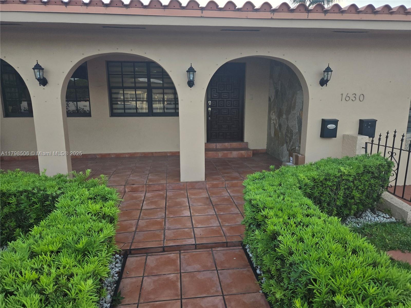 Rental Property at 1630 Nw 31st Ave, Miami, Broward County, Florida - Bedrooms: 3 
Bathrooms: 2  - $3,850 MO.