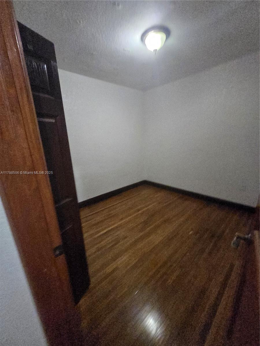 KEW GARDENS - Residential Lease