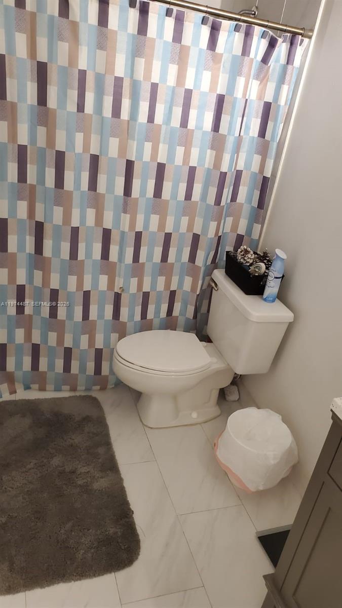 LAS VISTAS AT DORAL CONDO - Residential Lease