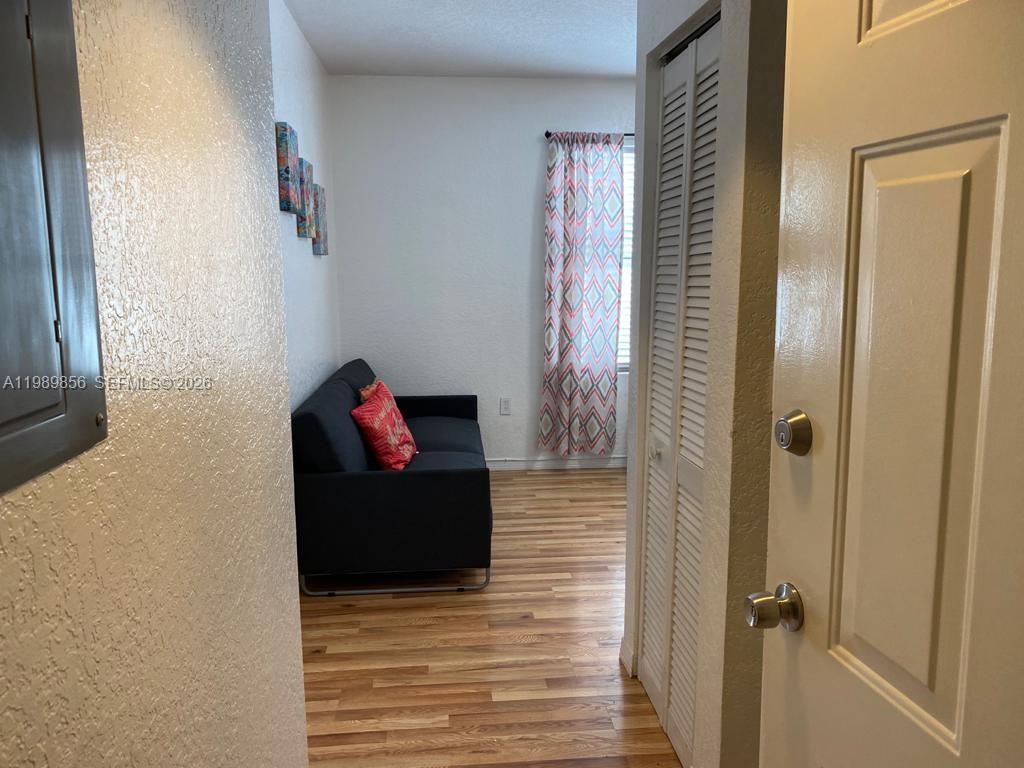 WELWORTH CONDO - Residential