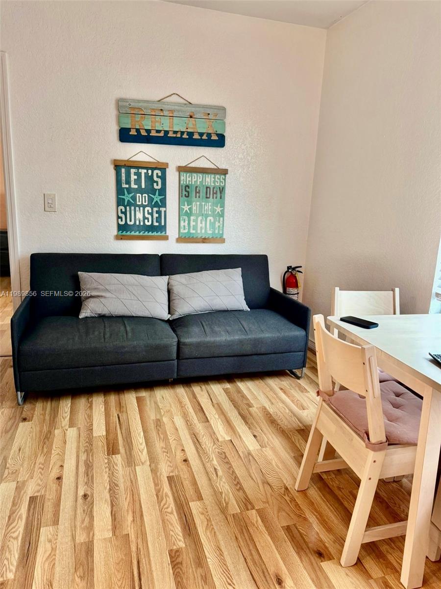 WELWORTH CONDO - Residential