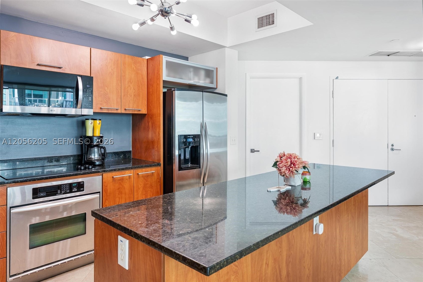 3131 NE 188th St 2-705