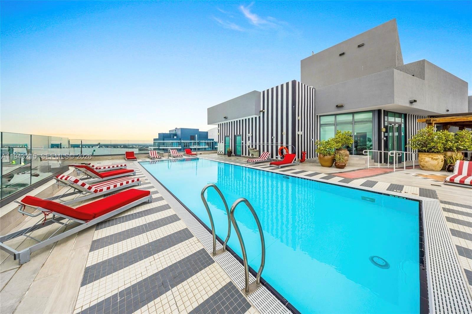 1300 S MIAMI AVENUE CONDO - Residential