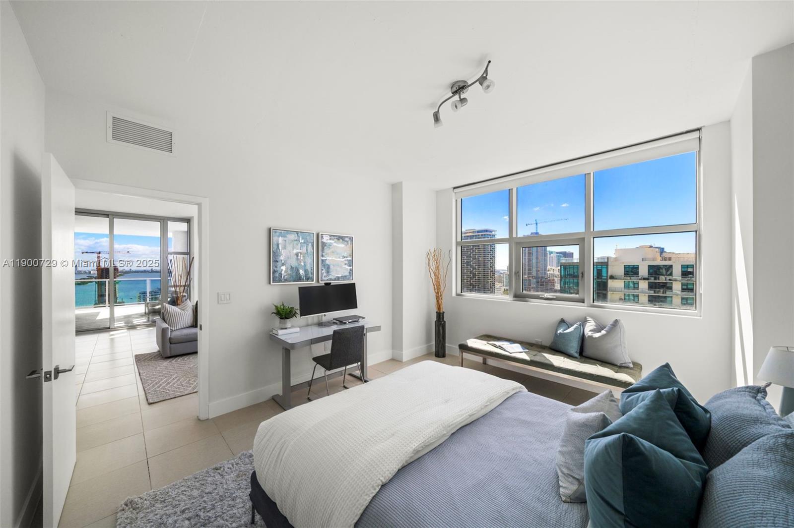 FOUR MIDTOWN MIAMI CONDO - Residential