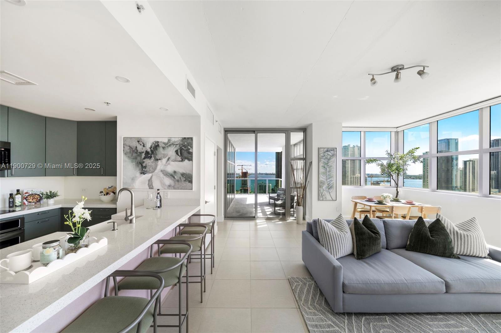 FOUR MIDTOWN MIAMI CONDO - Residential