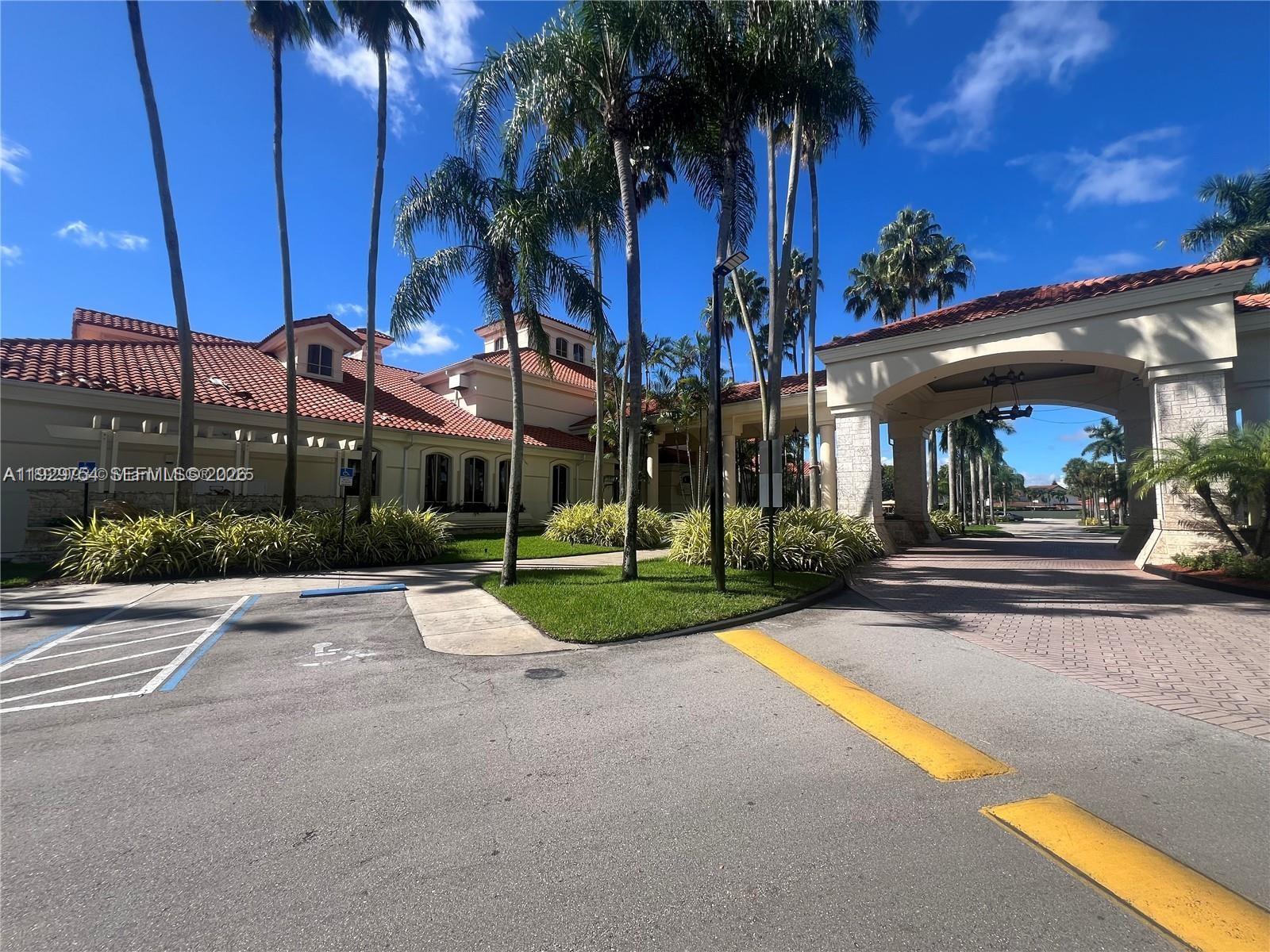DORAL PK CO CLUB VILLAS C - Residential Lease