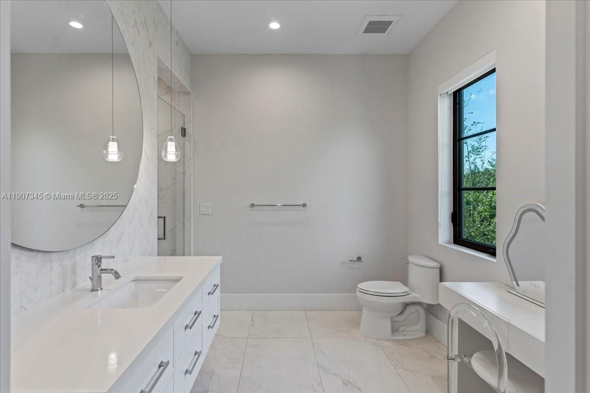 OAKRIDGE ESTATES SEC 3 - Residential