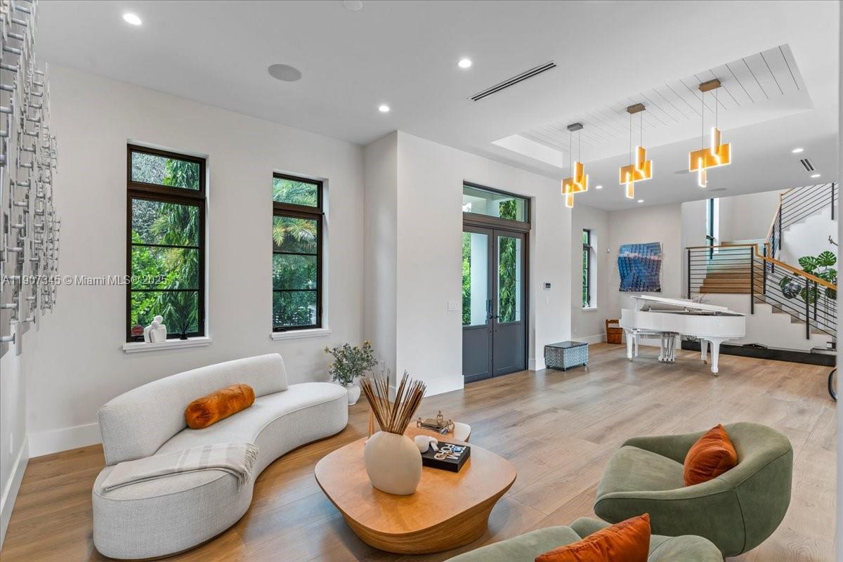 OAKRIDGE ESTATES SEC 3 - Residential