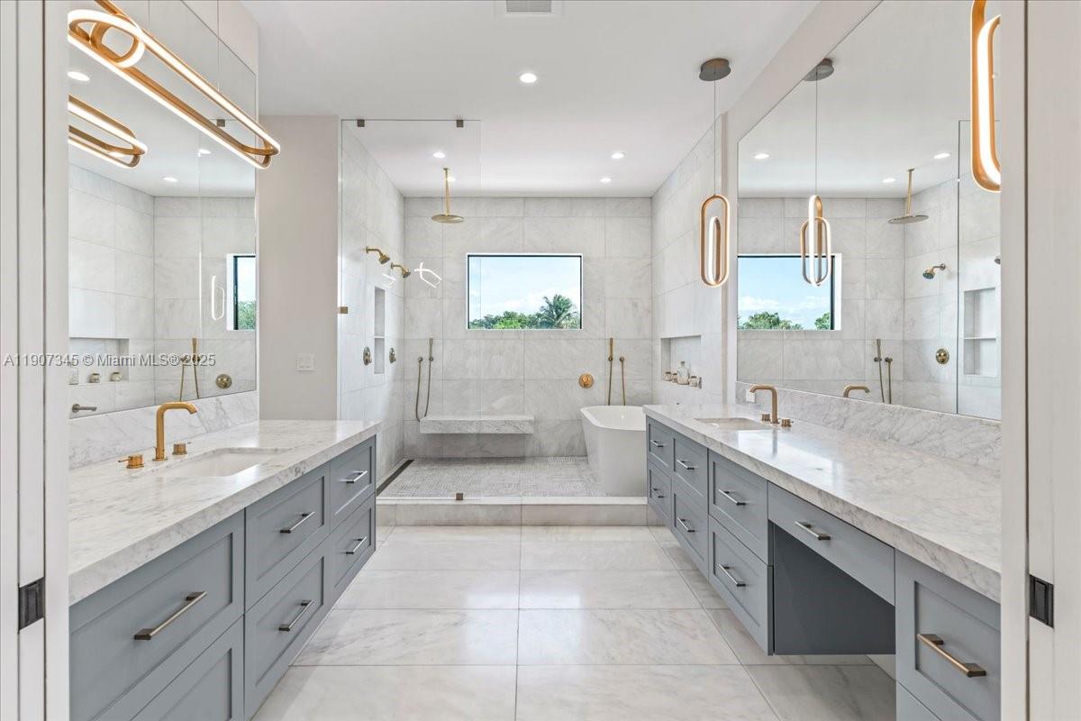 OAKRIDGE ESTATES SEC 3 - Residential