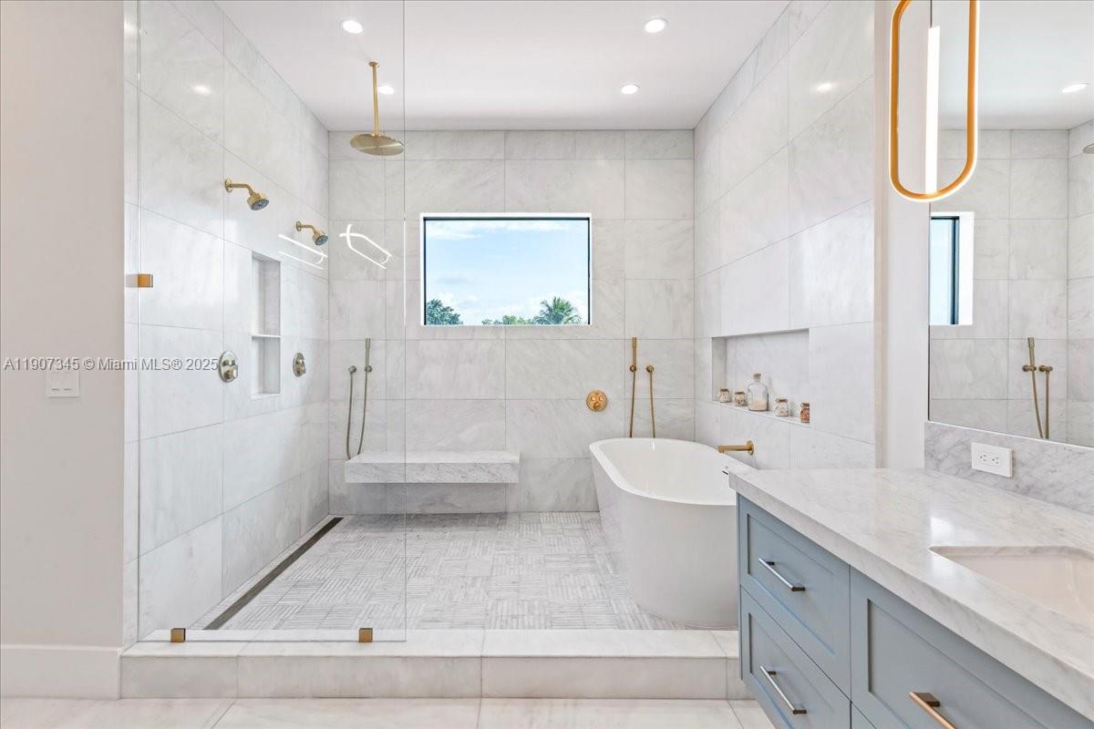 OAKRIDGE ESTATES SEC 3 - Residential