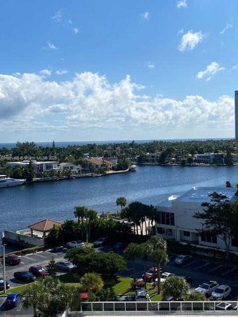 BEAUTIFUL CORNER UNIT IN WATERVIEW . GORGEOUS VIEW OF THE INTRACOASTAL AND OCEAN, UNIT HAS NEW HURRICANE PROOF WINDOWS . HUGE BALCONY, READIY TO MOVE IN! 9/1/2025.