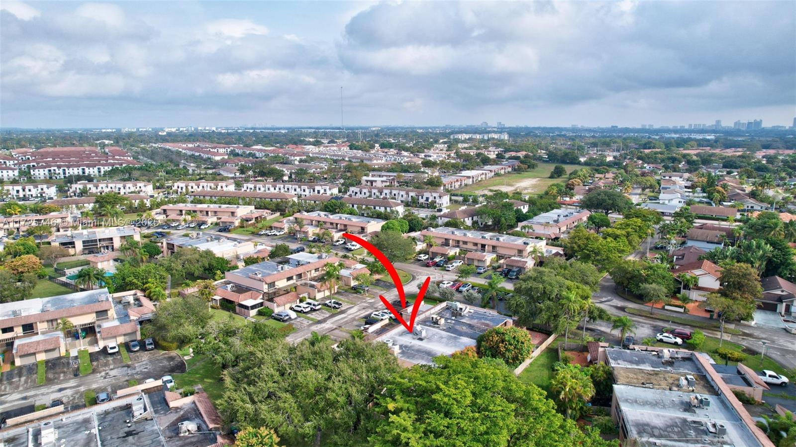 TOWNHOUSES OF THE CALIF C - Residential