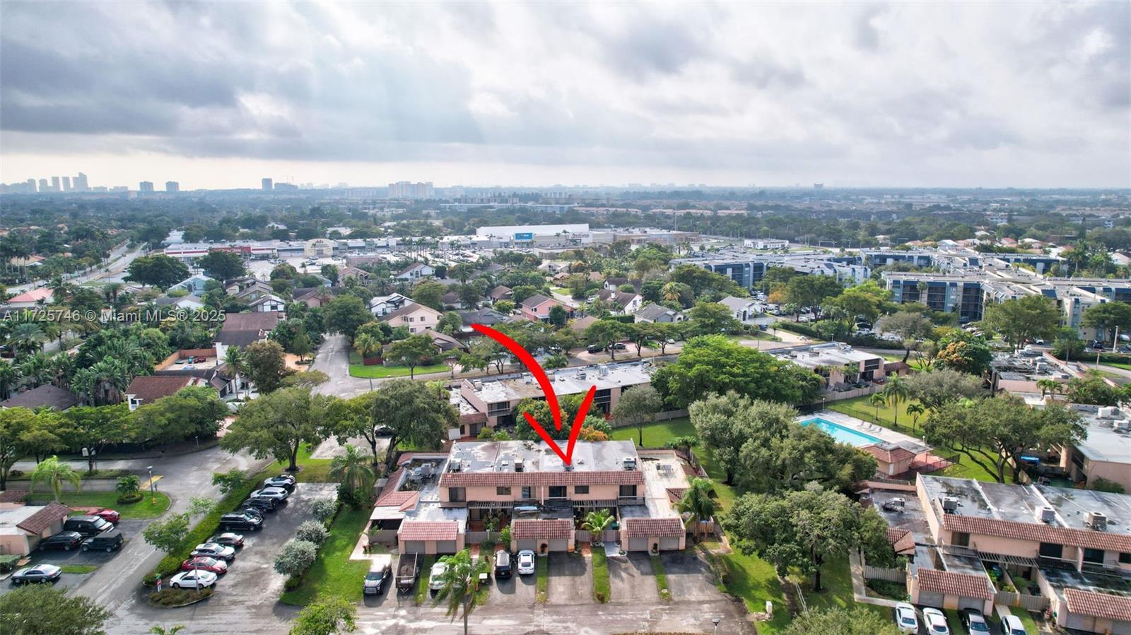 TOWNHOUSES OF THE CALIF C - Residential