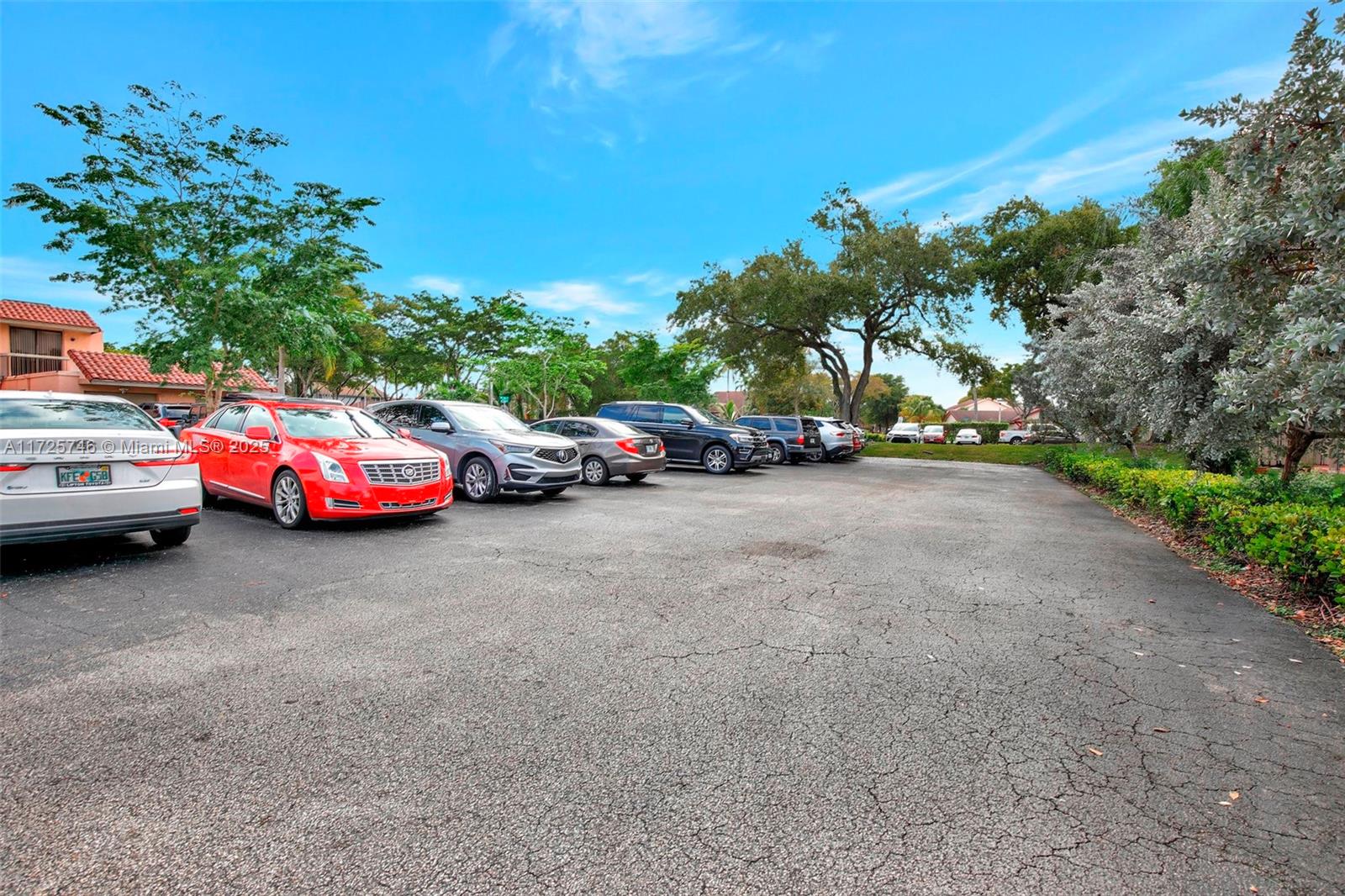 TOWNHOUSES OF THE CALIF C - Residential