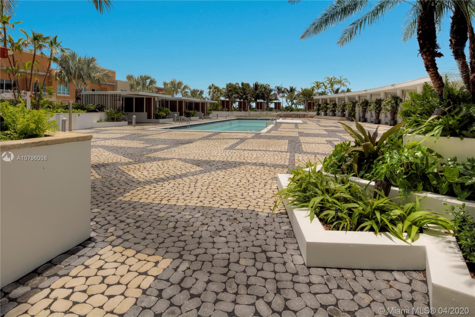 Paramount Bay - Residential