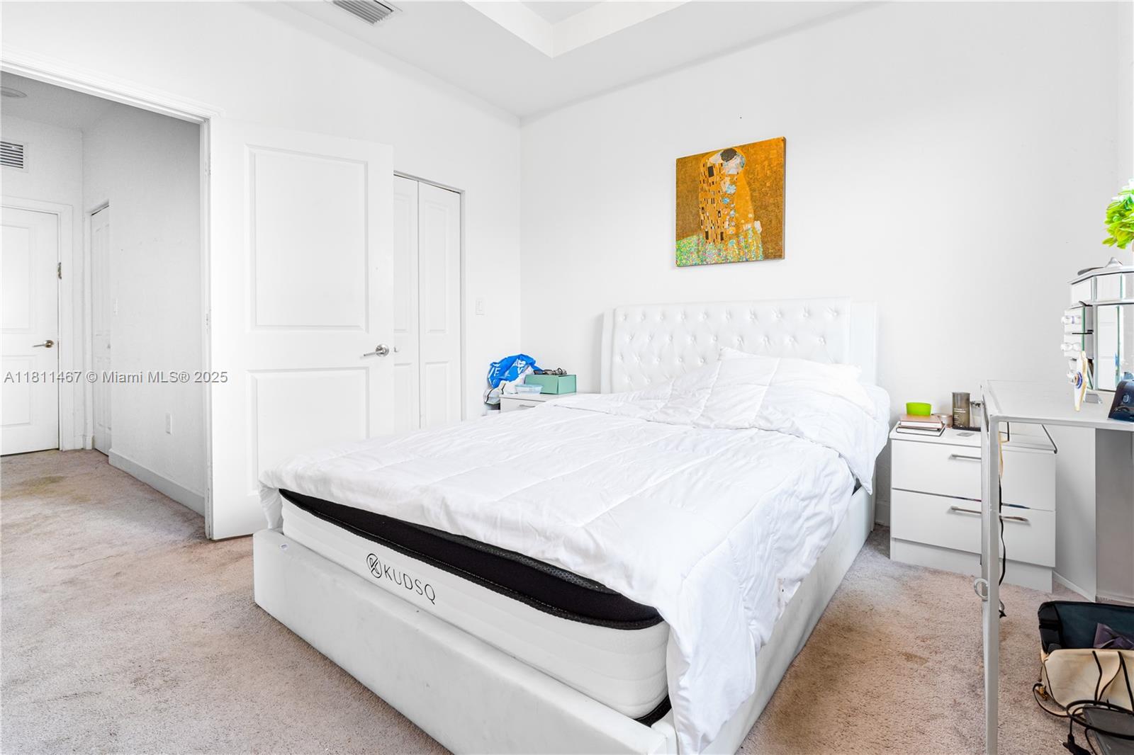 VIA VENTURA NEIGHBORHOOD - Residential