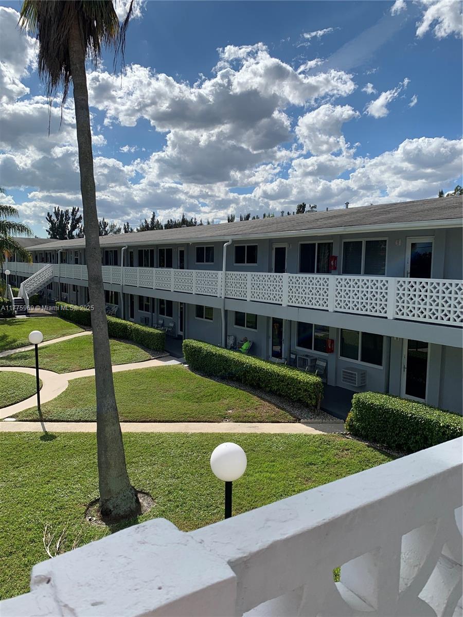 Rental Property at 600 Layne Blvd 217, Hallandale Beach, Broward County, Florida - Bedrooms: 1 
Bathrooms: 1  - $1,600 MO.