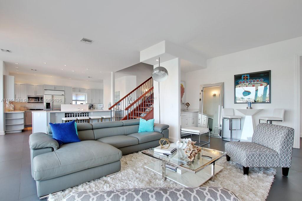 Palm Island - Residential Lease