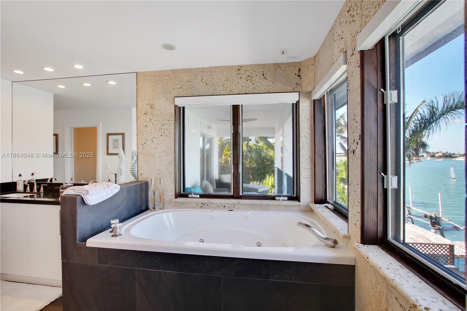 Palm Island - Residential Lease