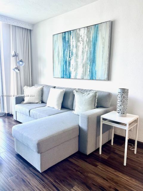 TIDES ON HOLLYWOOD BEACH - Residential