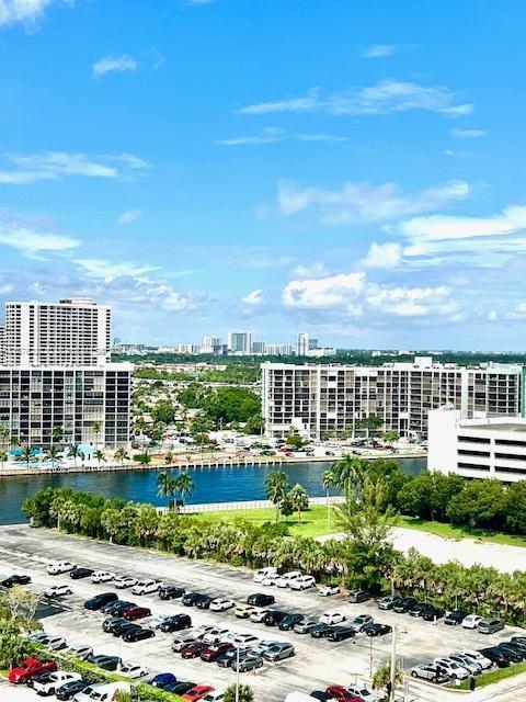 TIDES ON HOLLYWOOD BEACH - Residential