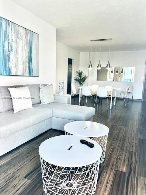 TIDES ON HOLLYWOOD BEACH - Residential