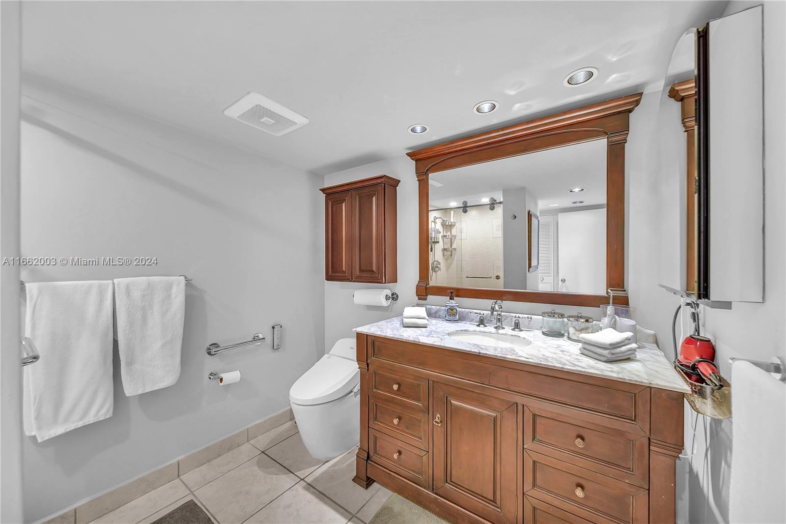 NAUTICAL TOWERS CONDO - Residential