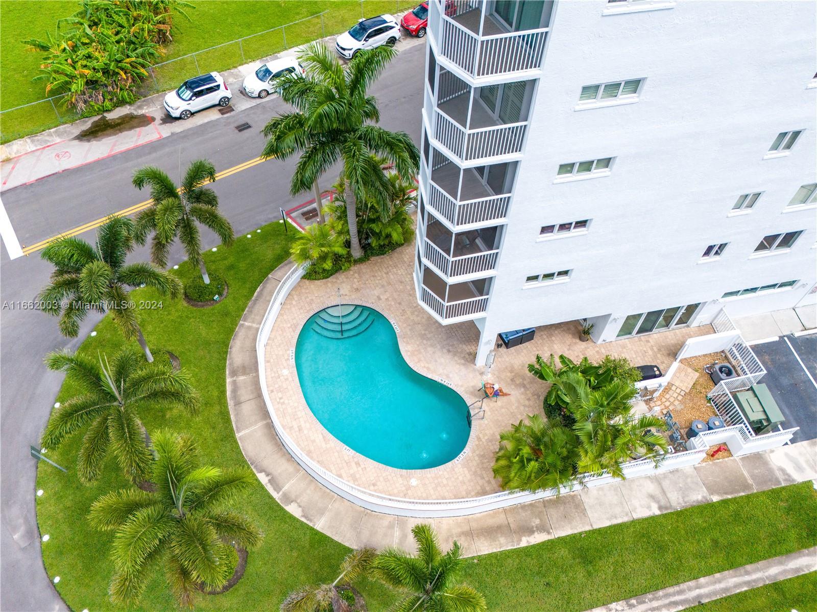 NAUTICAL TOWERS CONDO - Residential