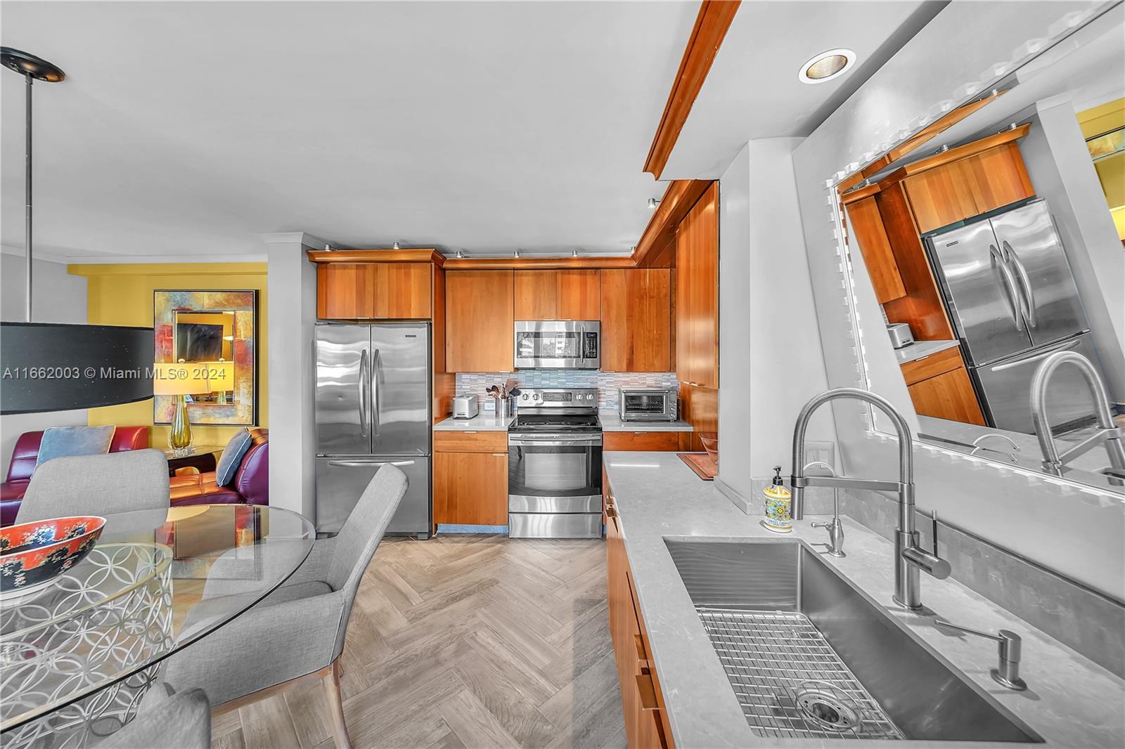 NAUTICAL TOWERS CONDO - Residential