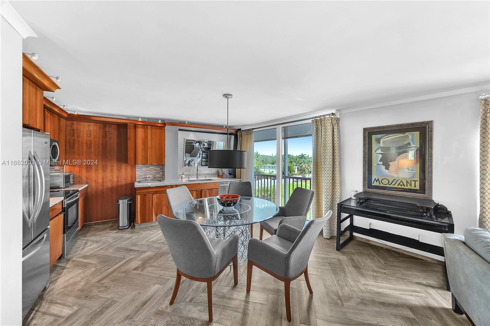 720 Bayshore Dr 402