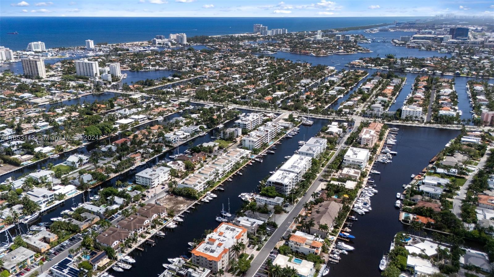 VICTORIA ISLES - Land