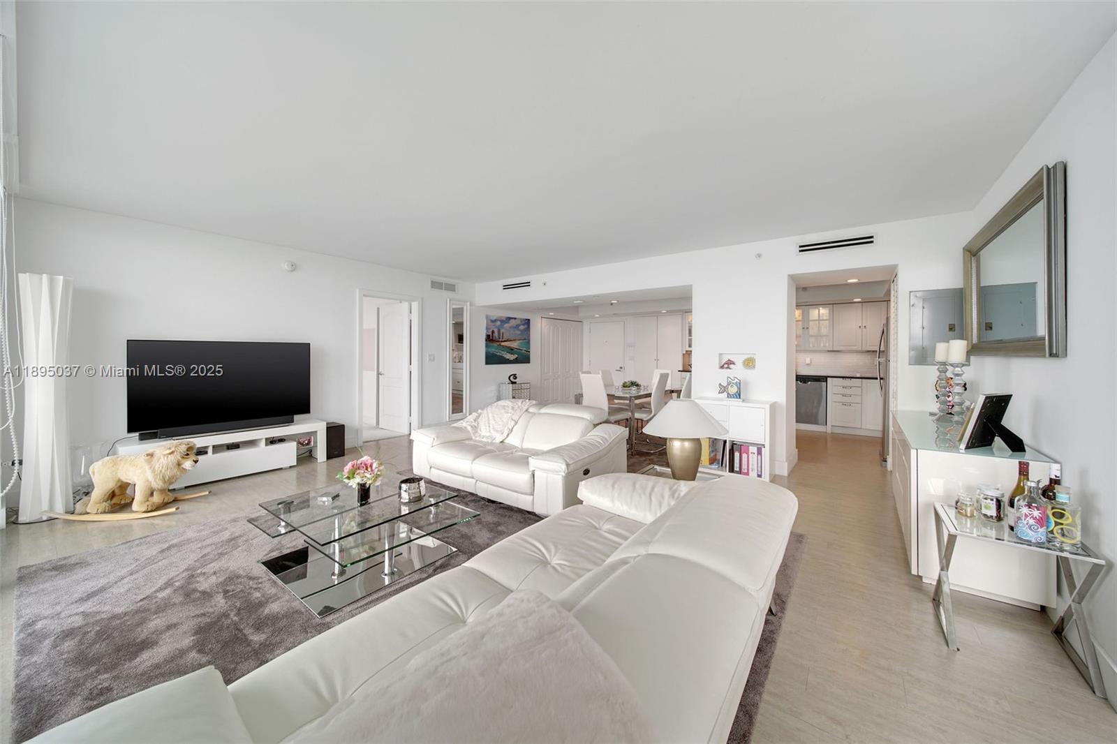 650 West Ave 2107