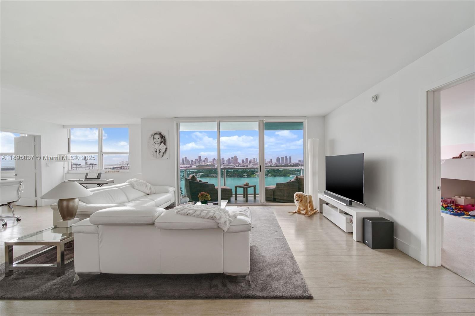 THE FLORIDIAN CONDO - Residential