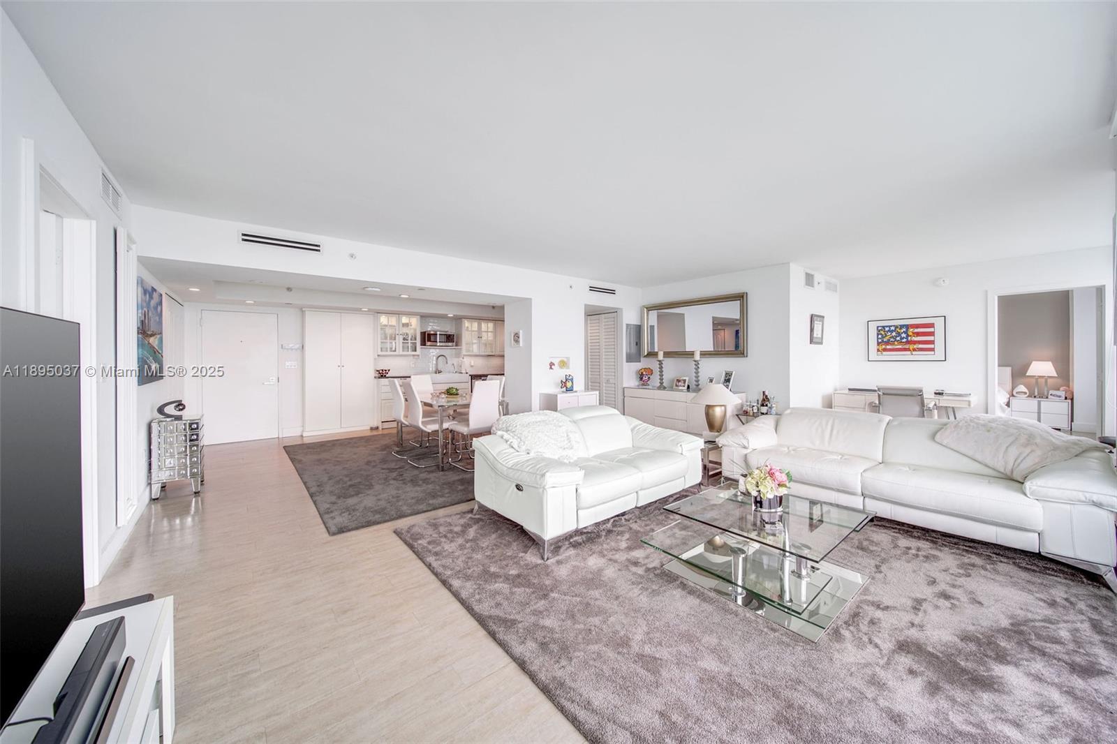 650 West Ave 2107